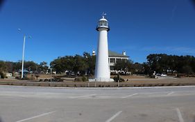 Oak Shores Biloxi Ms